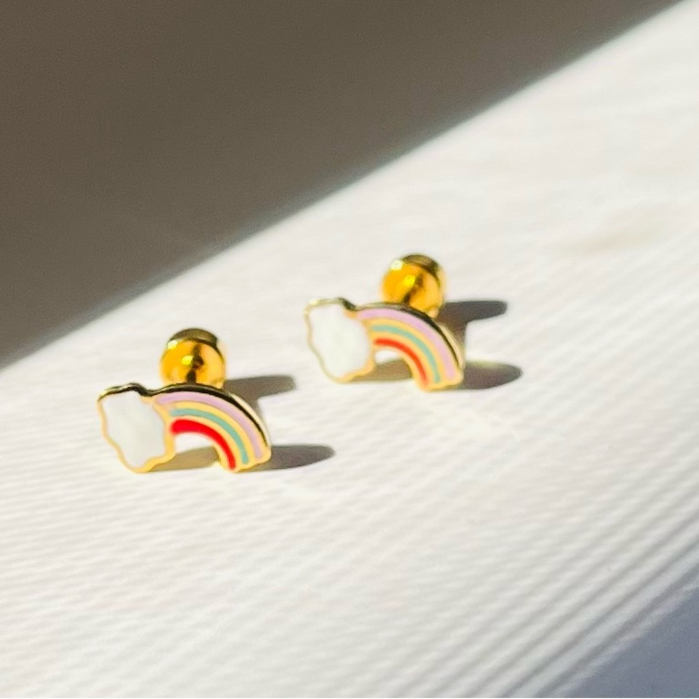 Rainbow studs - Picture 3 of 3